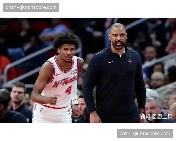 火箭防守沟通严重缺失 乌度卡批评无球防守被轻易突破 火箭防守沟通严重缺失 乌度卡批评无球防守被轻易突破